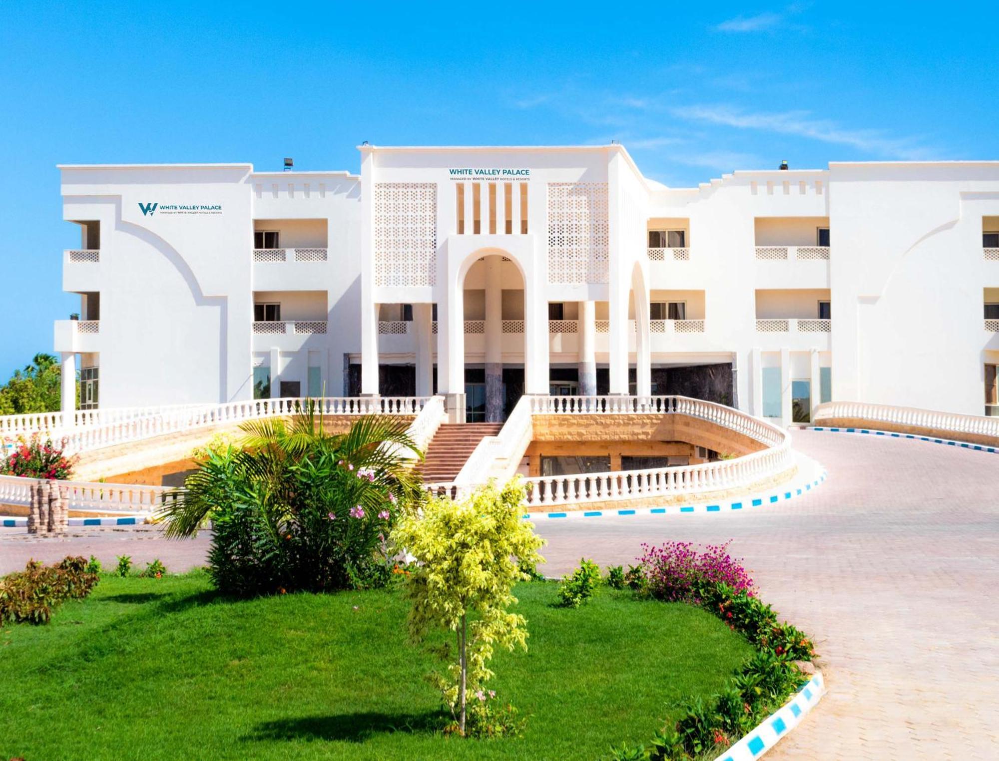 The Palace Beach Hotel フルガダ エクステリア 写真